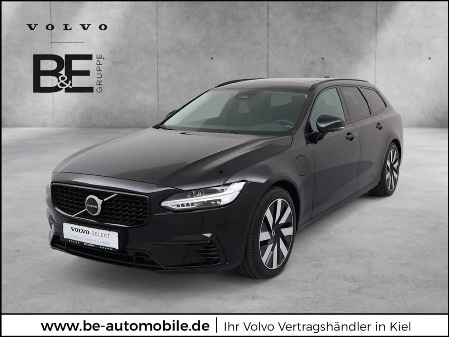 Volvo V90 Kombi 2.0 Plus Dark Recharge Plug-In Hybrid AWD Schwarz - 1