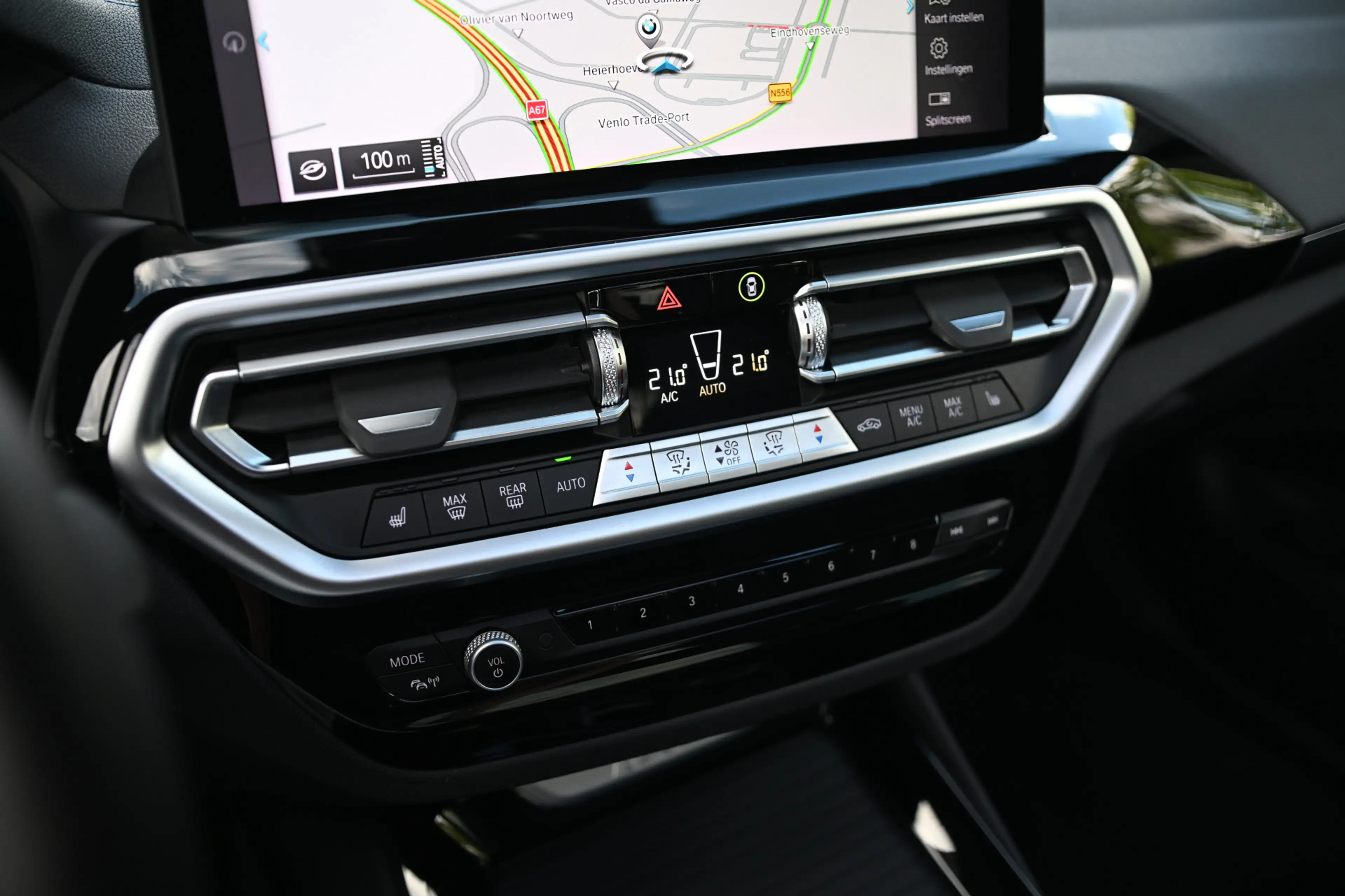 BMW iX3 High Executive / Panoramadak / Trekhaak / Comfort — photo 12