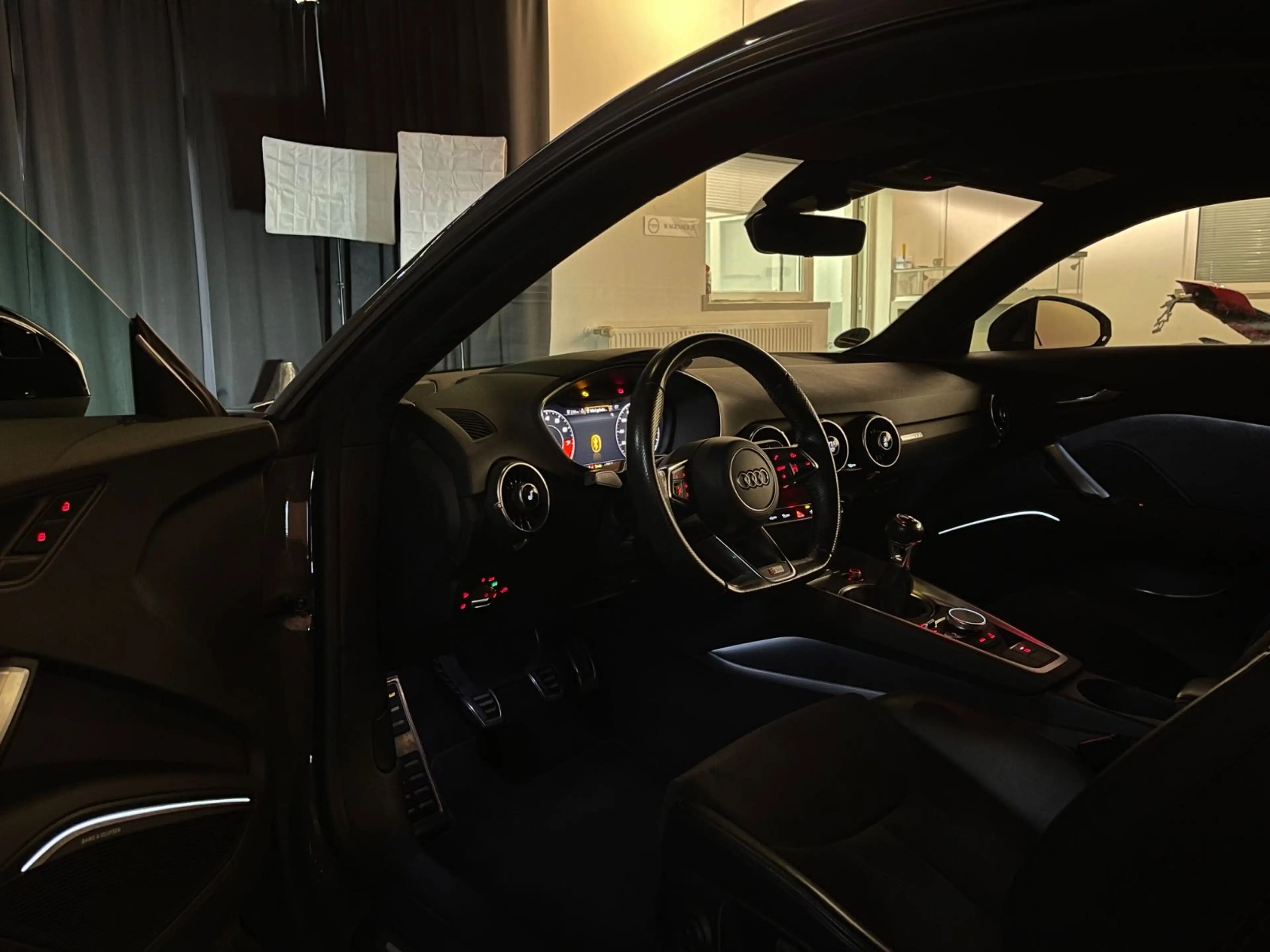 Audi TT Coupe 2.0 TFSI | MTR 355 PS | B&O | Virtual — photo 2