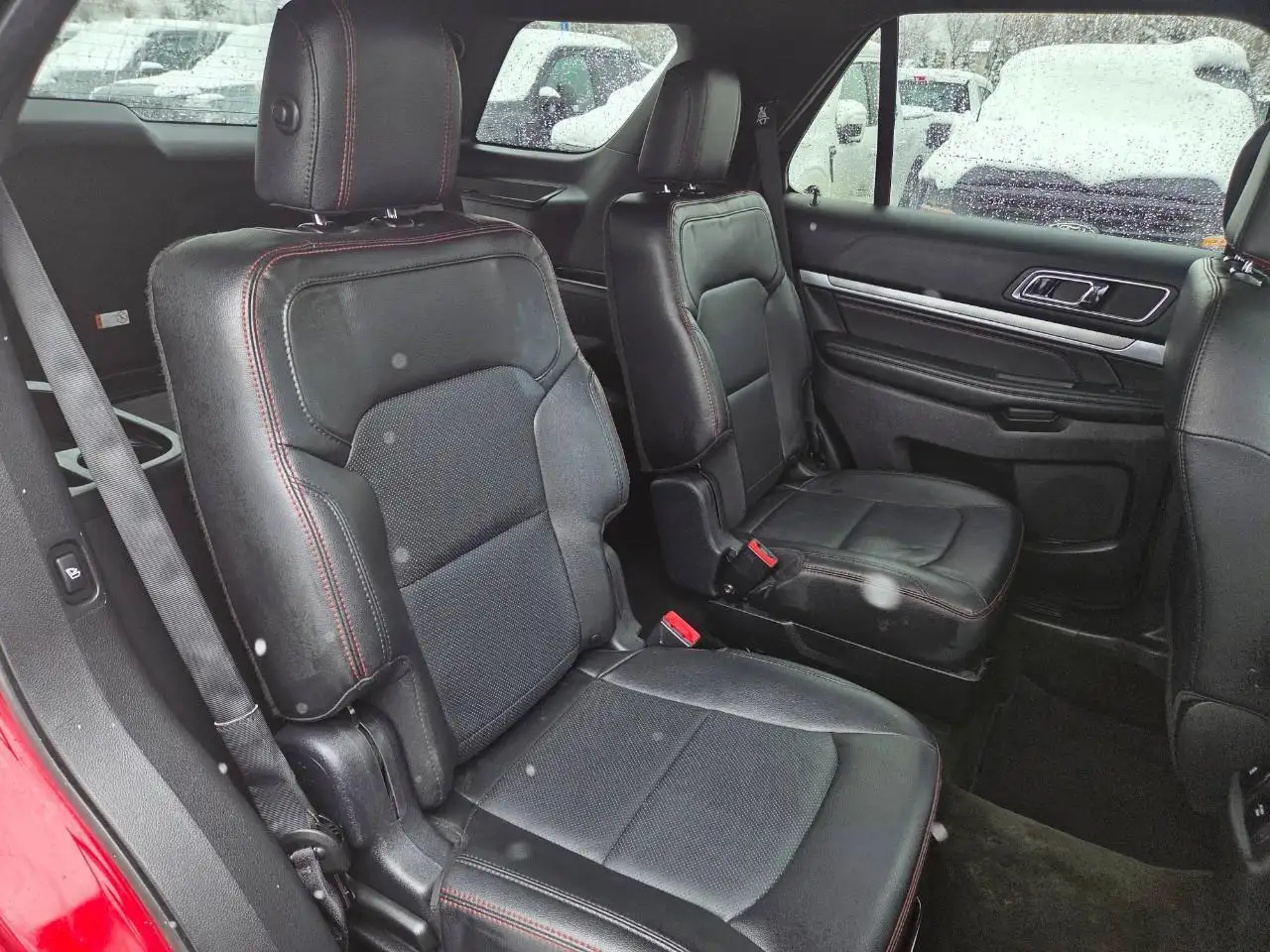 Ford Explorer photo Ford Explorer