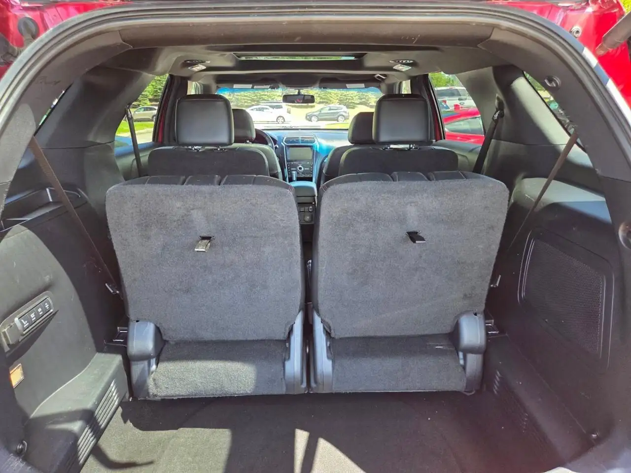 Ford Explorer photo Ford Explorer