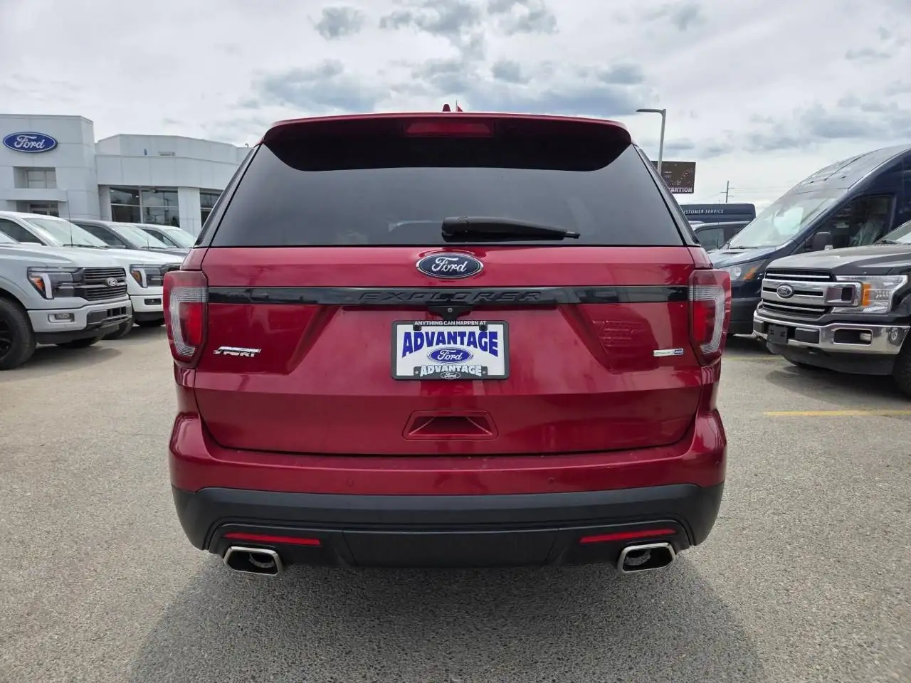 Ford Explorer photo Ford Explorer