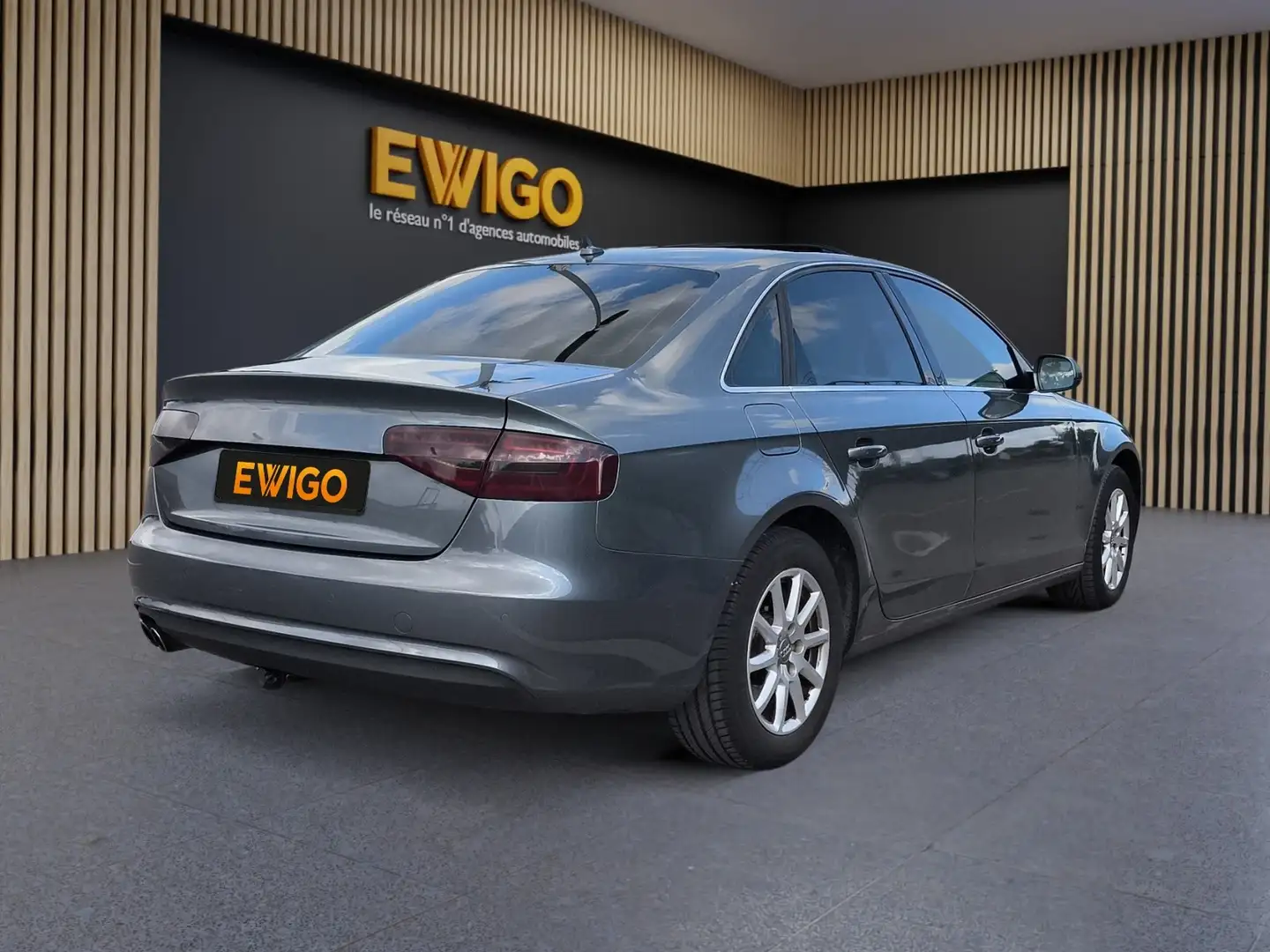 Audi A4 1.8 TFSI 120 BUSINESS LINE MULTITRONIC BVA - 2