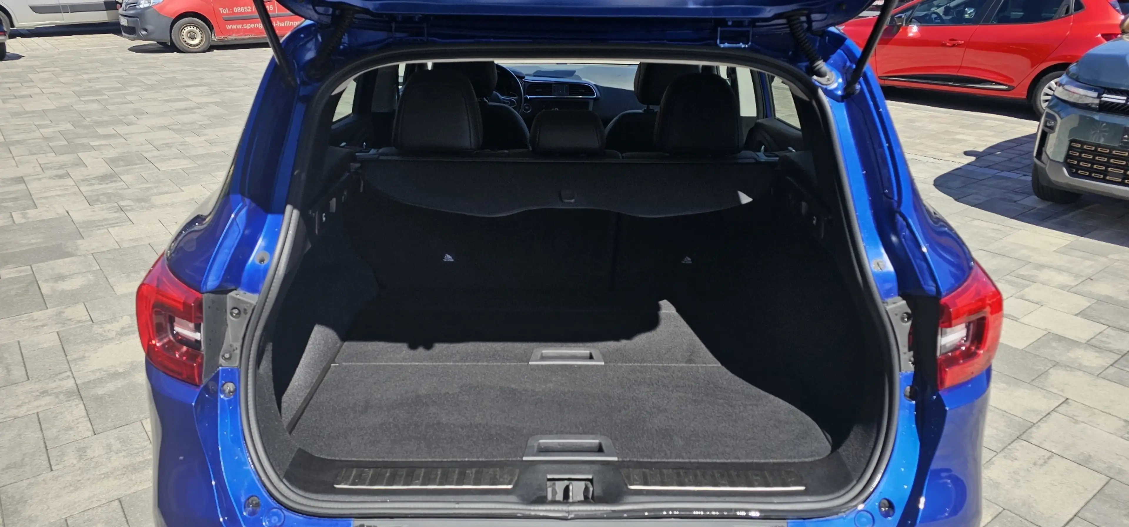 Renault Kadjar Intens TCe 160 EDC — photo 11