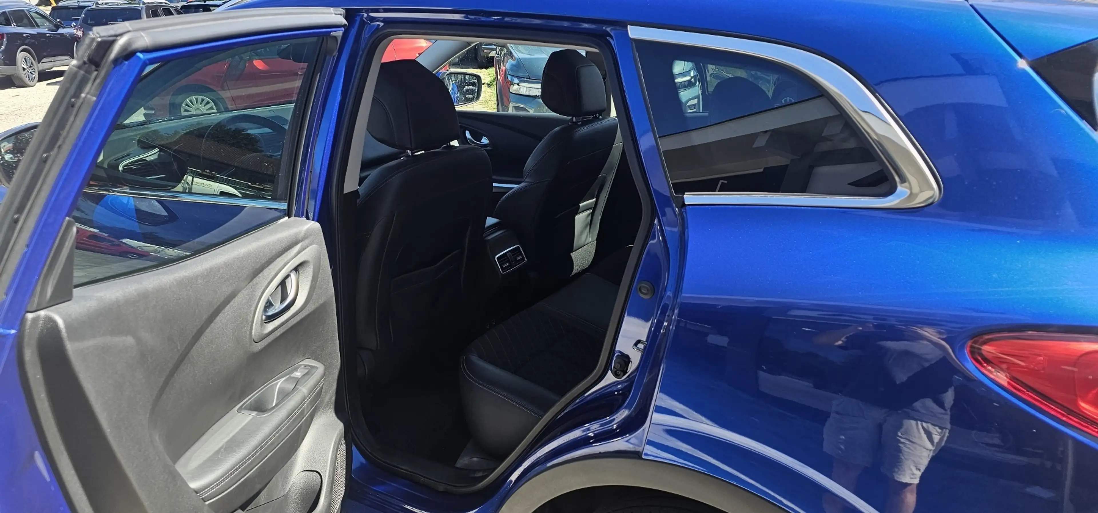 Renault Kadjar Intens TCe 160 EDC — photo 10