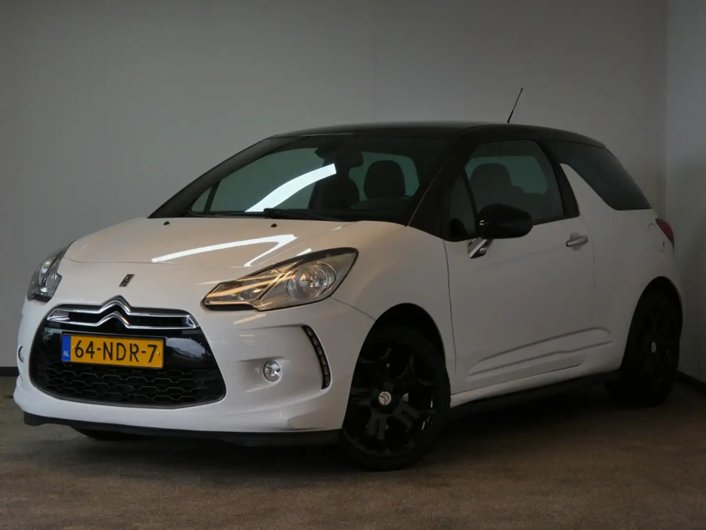 Citroen DS3 1.6 So Chic Nwe APK Blanc - 1