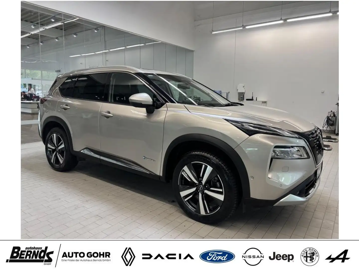 Nissan X-Trail 1.5 VC-T e-POWER e-4ORCE Tekna - AHK, Allwetter Argent - 2