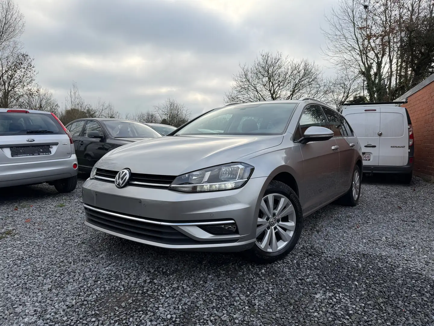 Volkswagen Golf Variant Golf SW 1.6 SCR TDi Highline Beige - 1