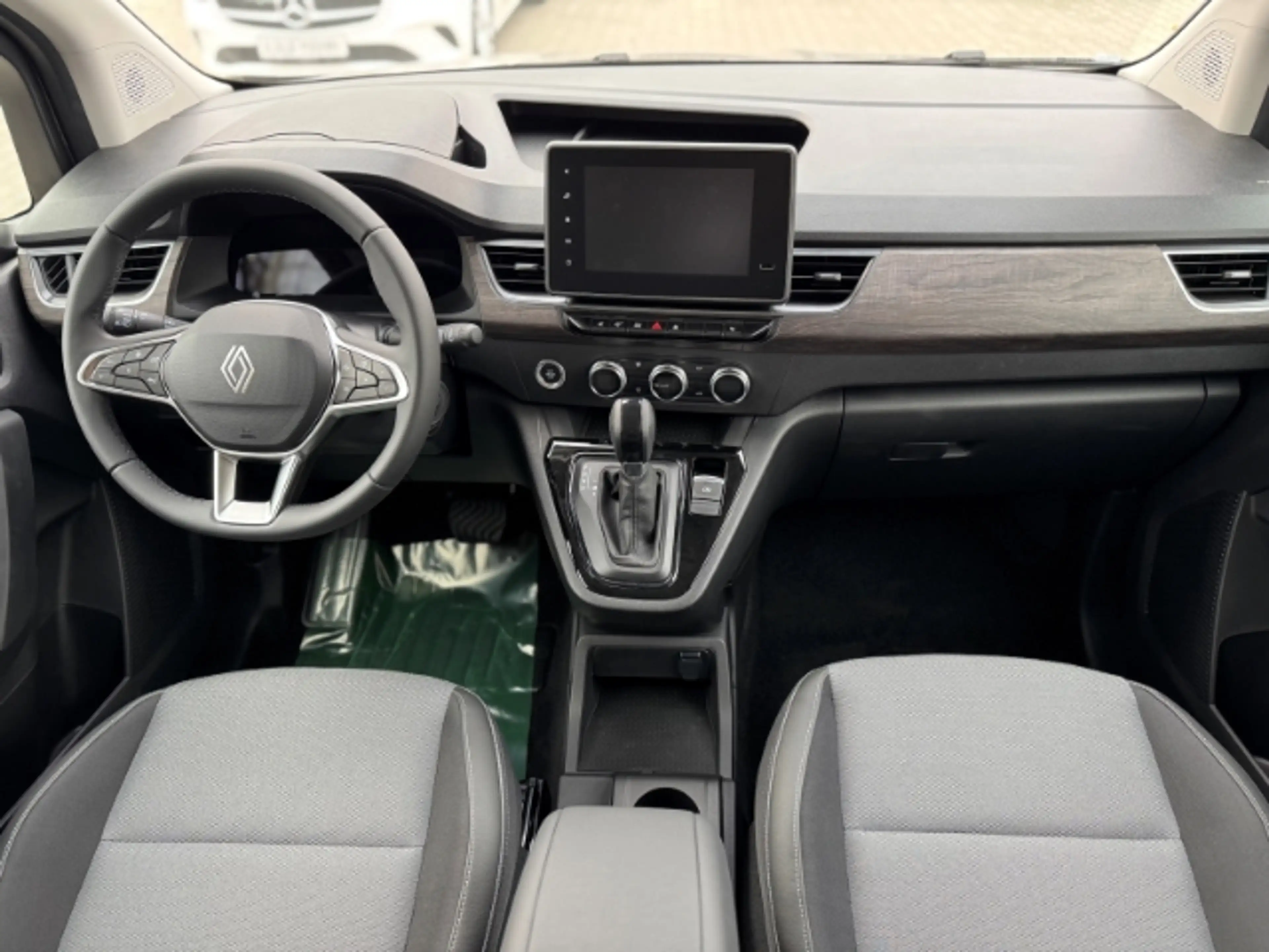 Renault Kangoo III Techno 1.3 TCe130 Autom+7 Sitzer — photo 10