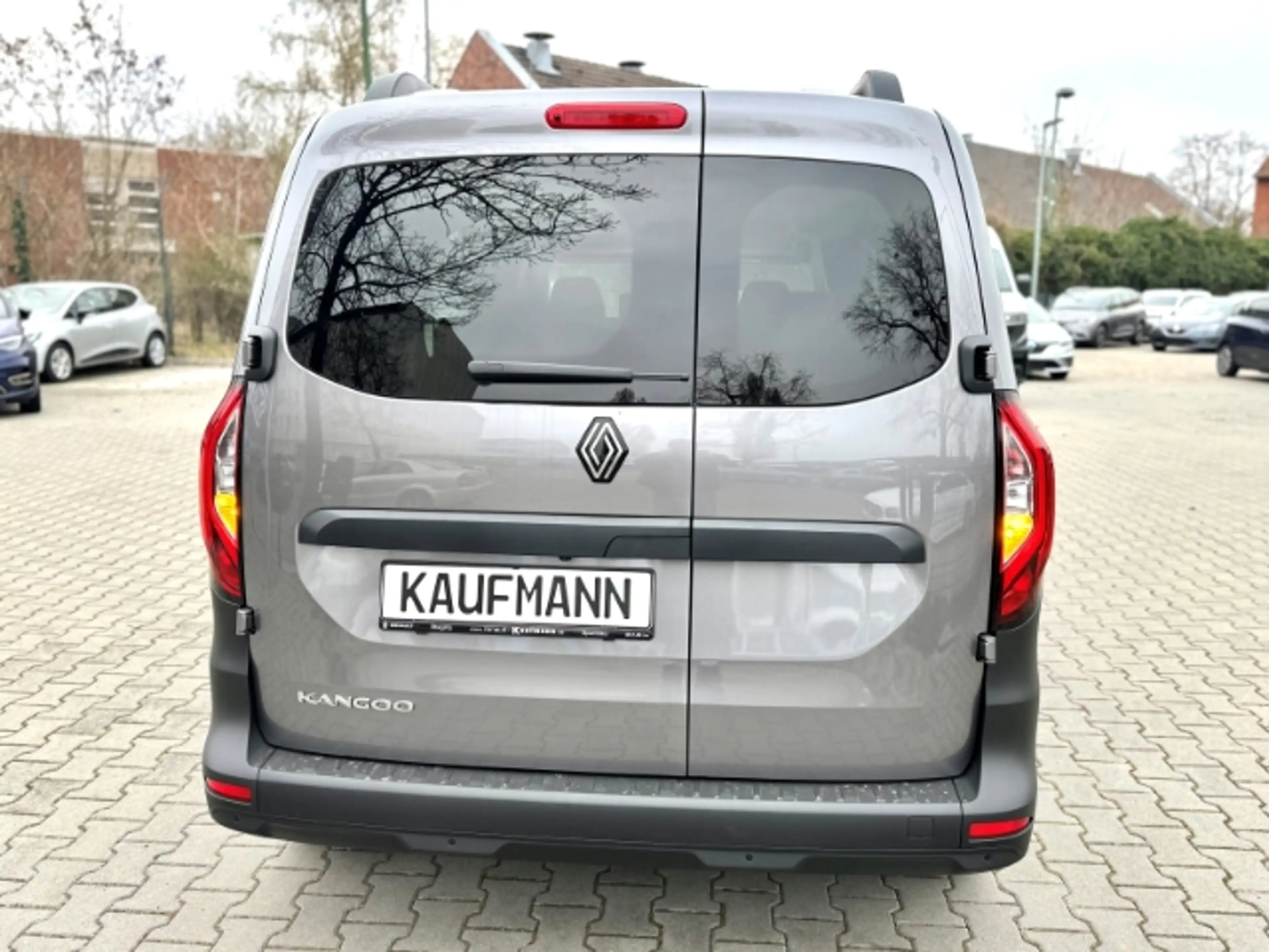 Renault Kangoo III Techno 1.3 TCe130 Autom+7 Sitzer — photo 6