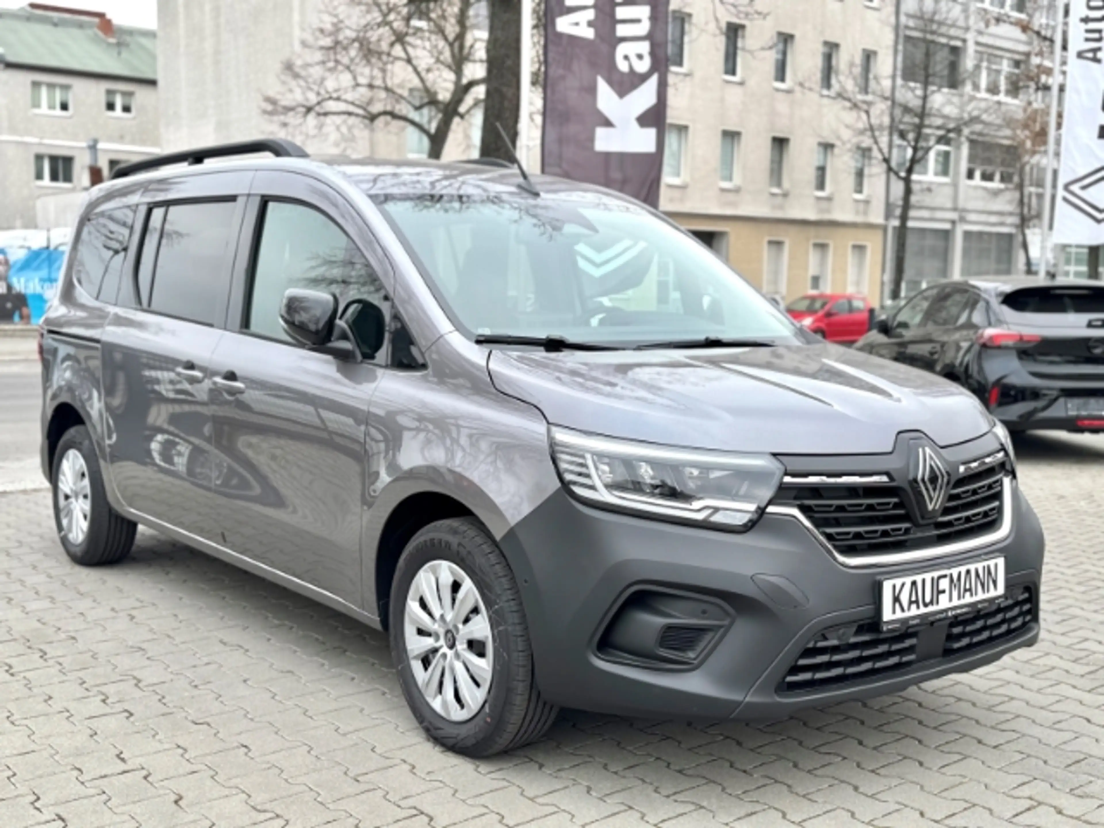 Renault Kangoo III Techno 1.3 TCe130 Autom+7 Sitzer — photo 3