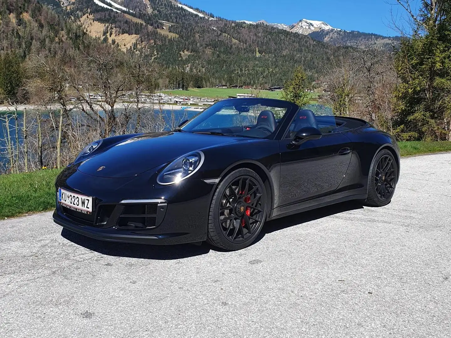 Porsche 991 911 Carrera GTS Cabrio PDK GTS Schwarz - 1