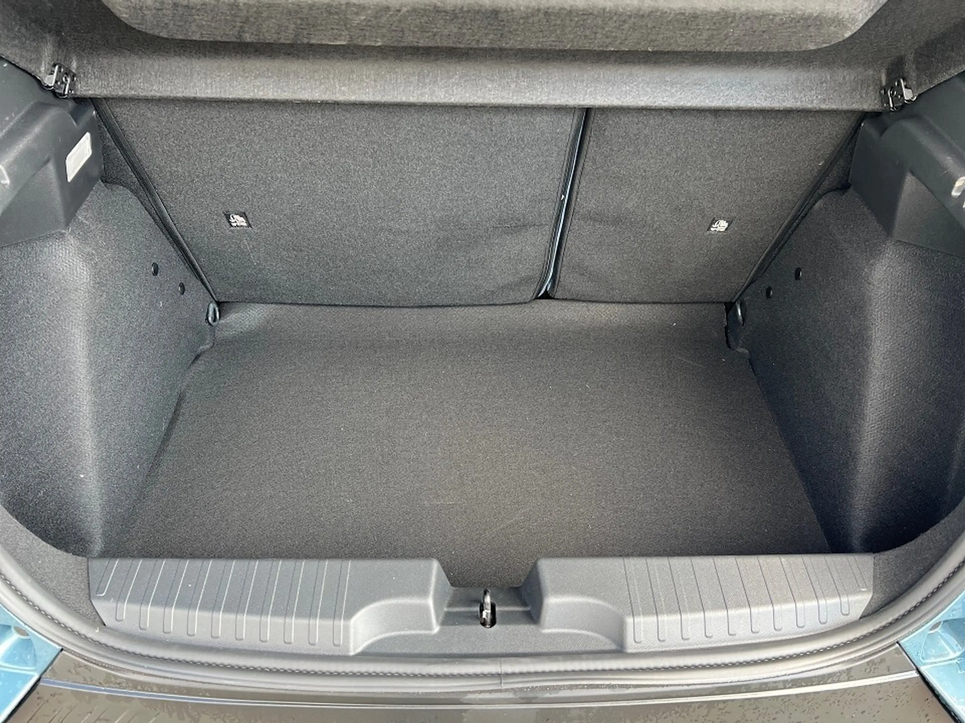 Fiat Grande Panda 1.2 T La Prima — photo 9