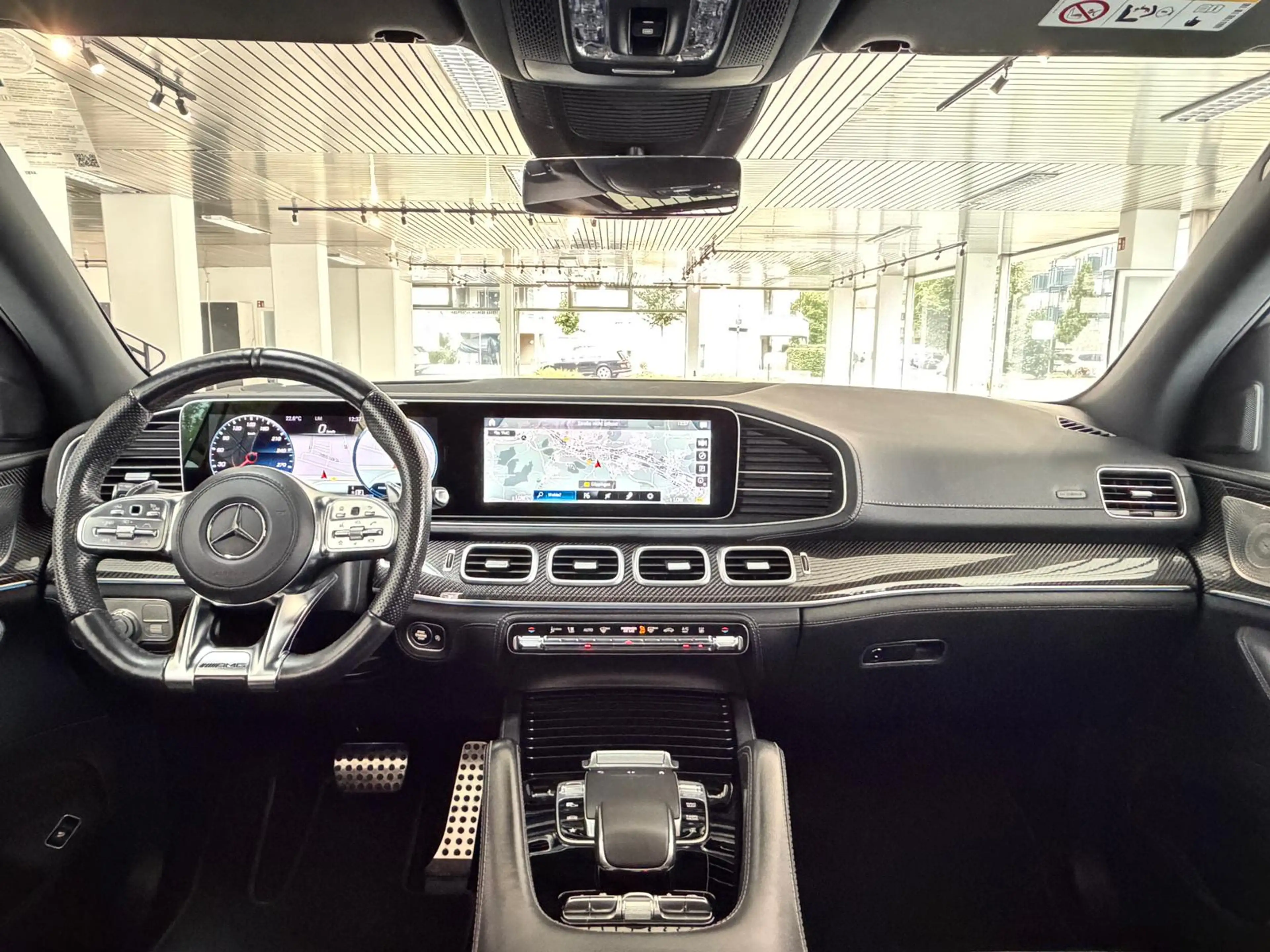 Mercedes-Benz GLS 63 AMG DRIVER'S*CARBON*MASSAGE*STDH*23Z*VOLL — photo 12