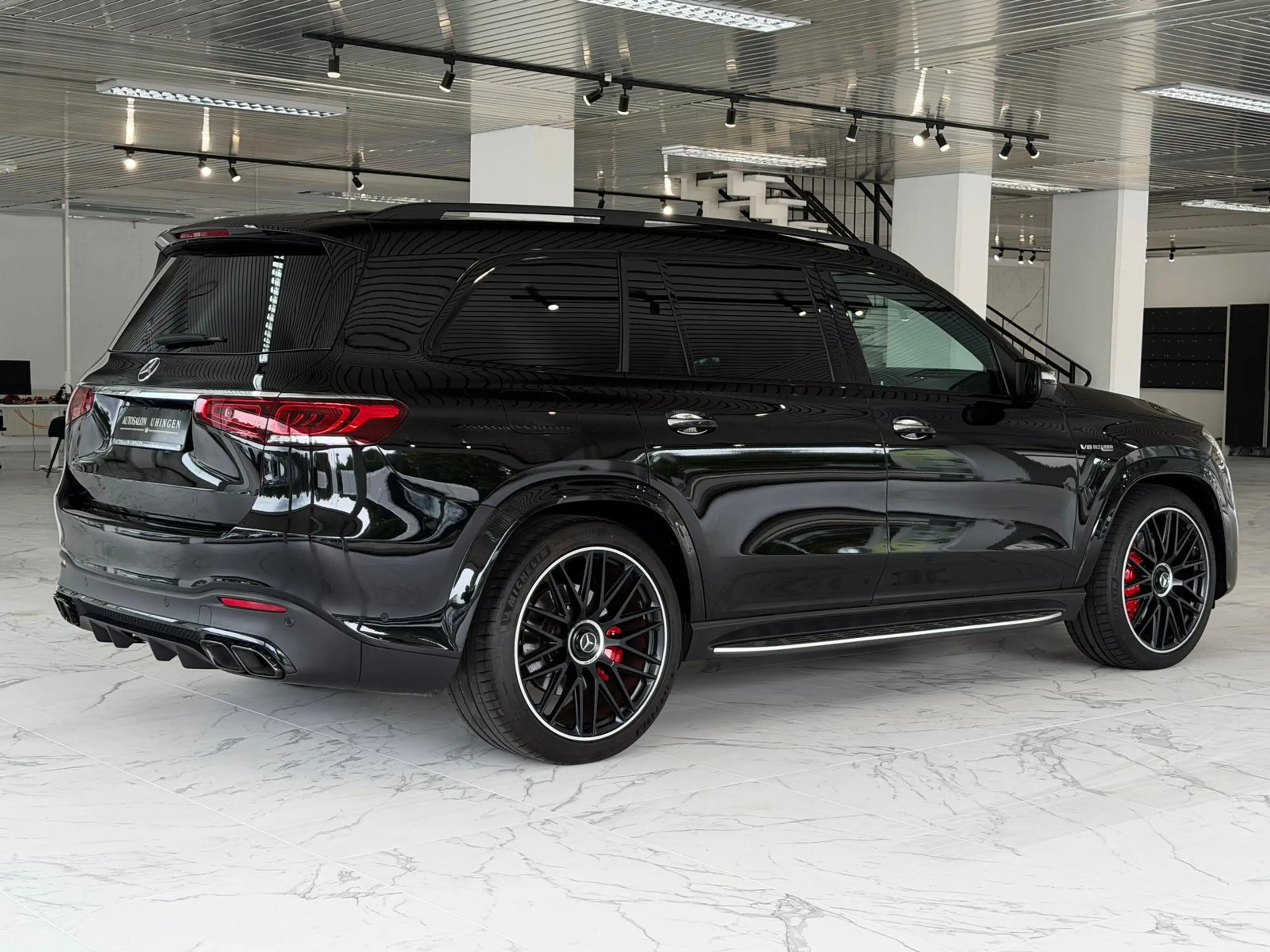 Mercedes-Benz GLS 63 AMG DRIVER'S*CARBON*MASSAGE*STDH*23Z*VOLL — photo 6