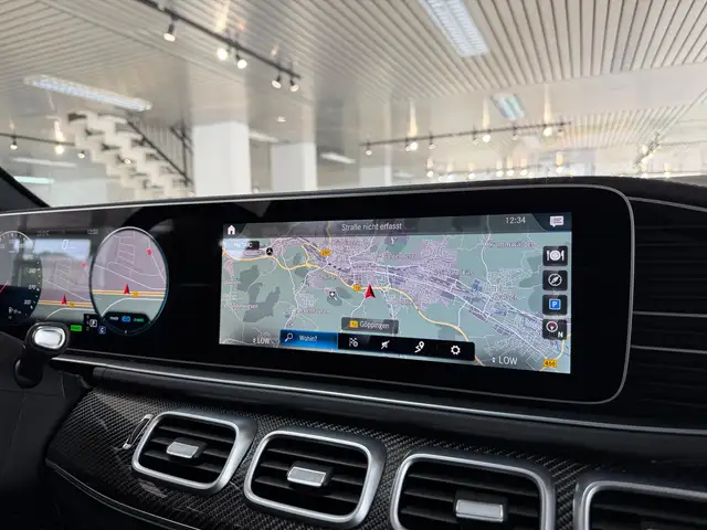 Mercedes-Benz GLS view 19