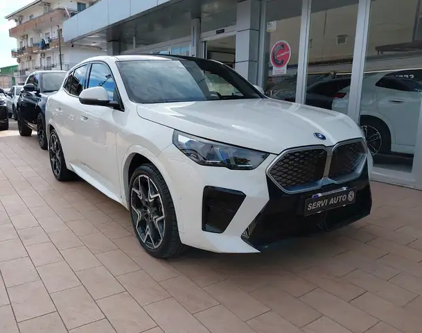 BMW iX2 xDrive 30 M Sport