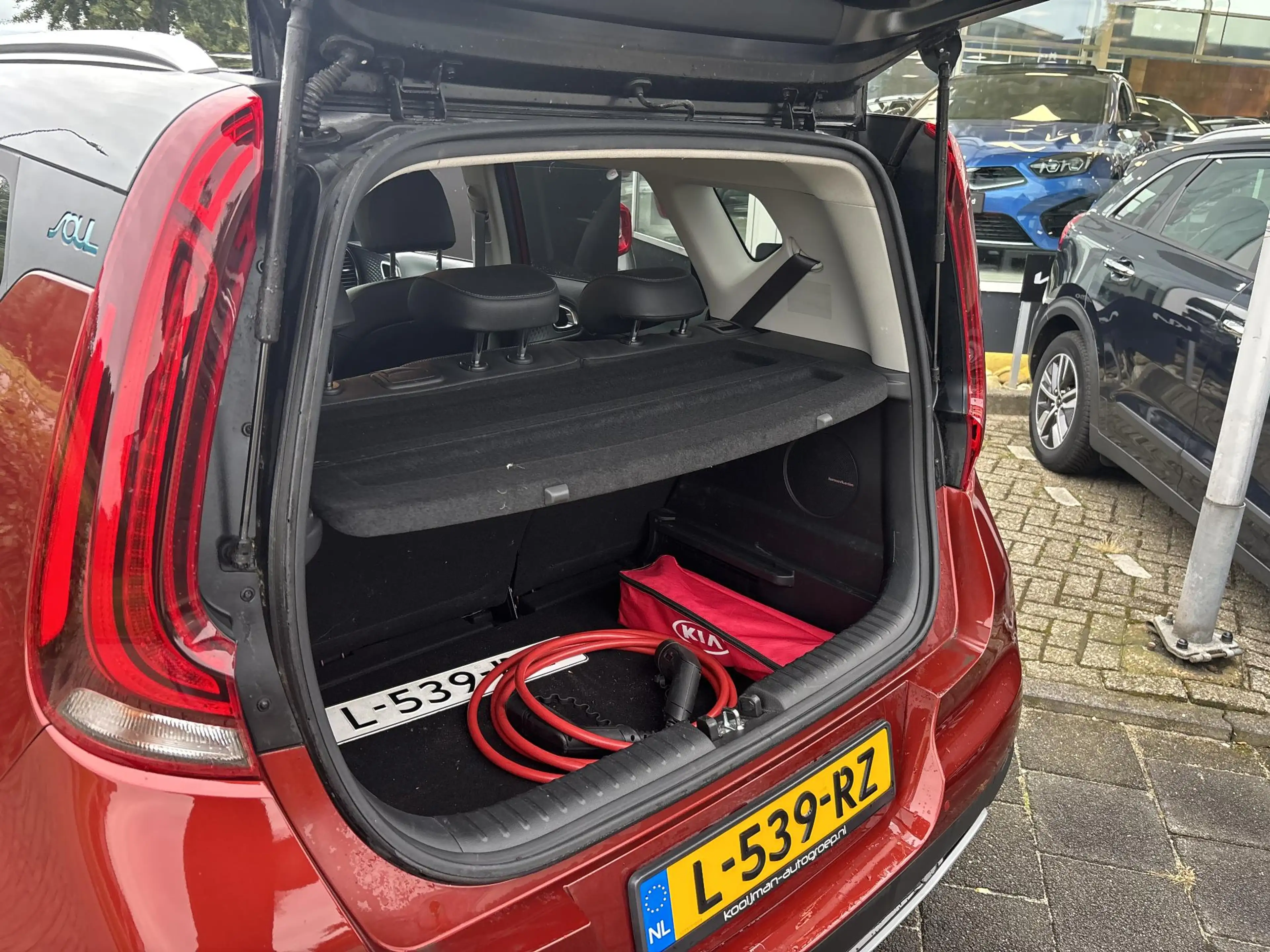 Kia Soul e-Soul ExecutiveLine 64 kWh Eerste eigenaar, Deale — photo 6