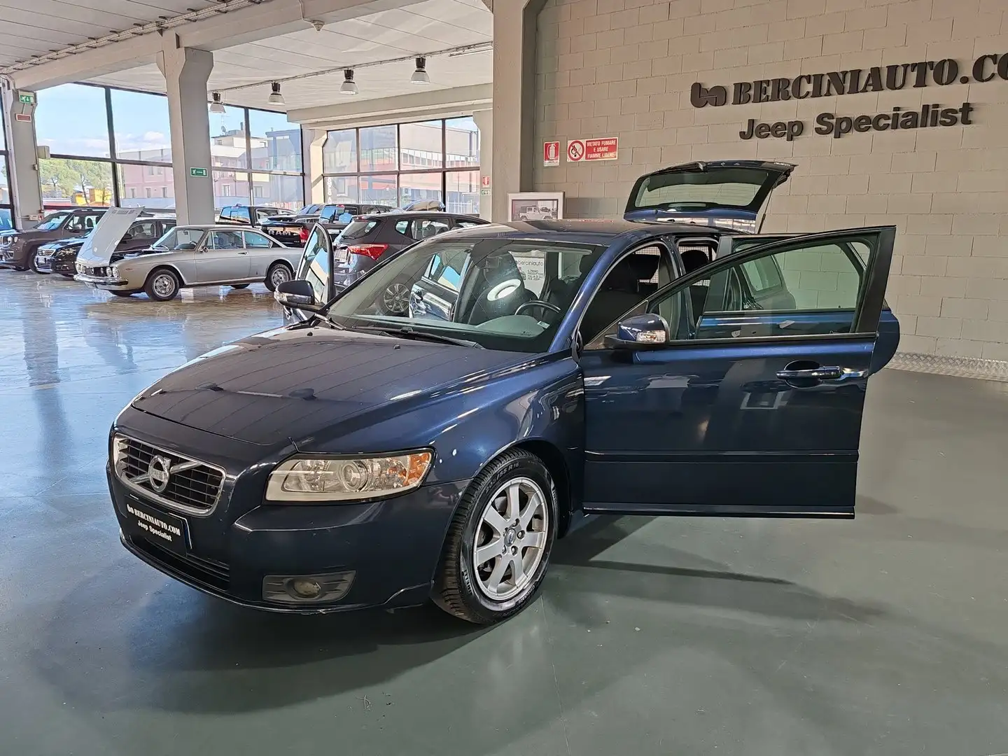 Volvo V50 1.6 d2 Polar Plus MECCANICA OK GARANZIA 24 MESI Azul - 1