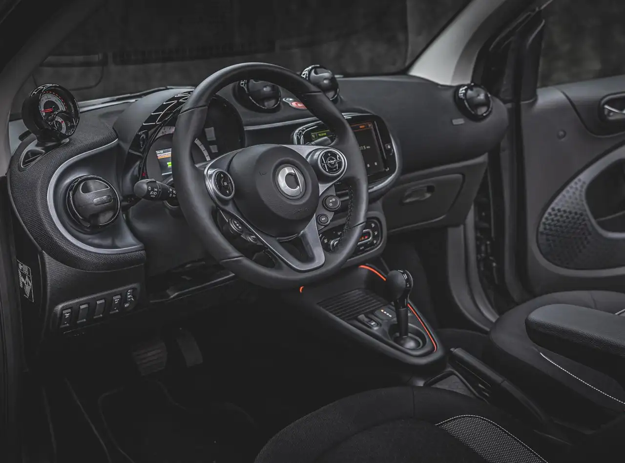 smart forTwo 2024 — фото 12