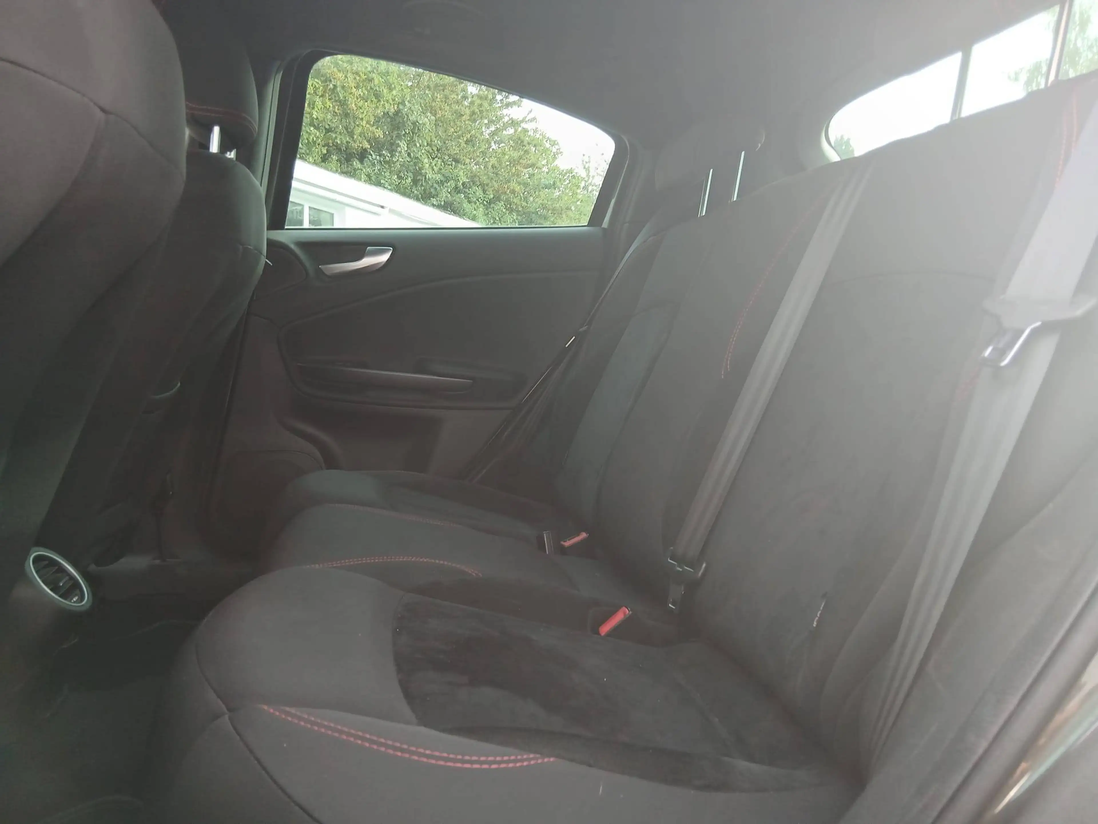 Alfa Romeo Giulietta Giulietta 1.6 JTDm Sprint * 1er PROPRIETAIRE * DISTRIBUTION FAITE * AIRCO * CAPT AR * 158X60 Mois — photo 15