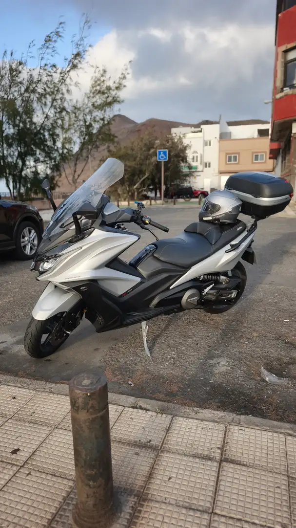 Kymco AK 550 Gris - 1