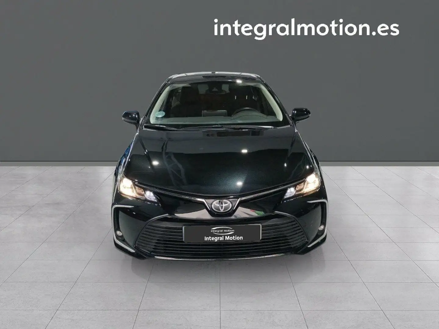 Toyota Corolla Sedán  125H Active Tech Negro - 2
