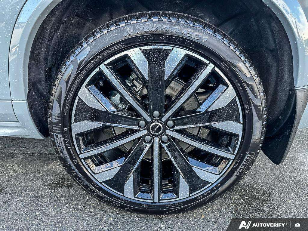 2026 Volvo XC90 T8 AWD Ultra Dark Theme 7-Seater thumb 6