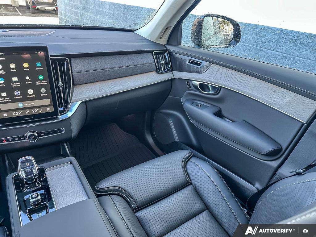 2026 Volvo XC90 T8 AWD Ultra Dark Theme 7-Seater thumb 25