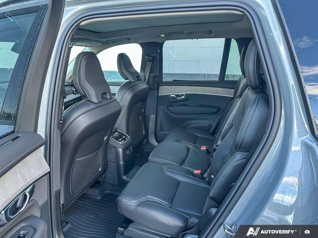 2026 Volvo XC90 T8 AWD Ultra Dark Theme 7-Seater thumb 23