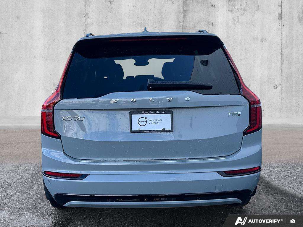 2026 Volvo XC90 T8 AWD Ultra Dark Theme 7-Seater alt 5