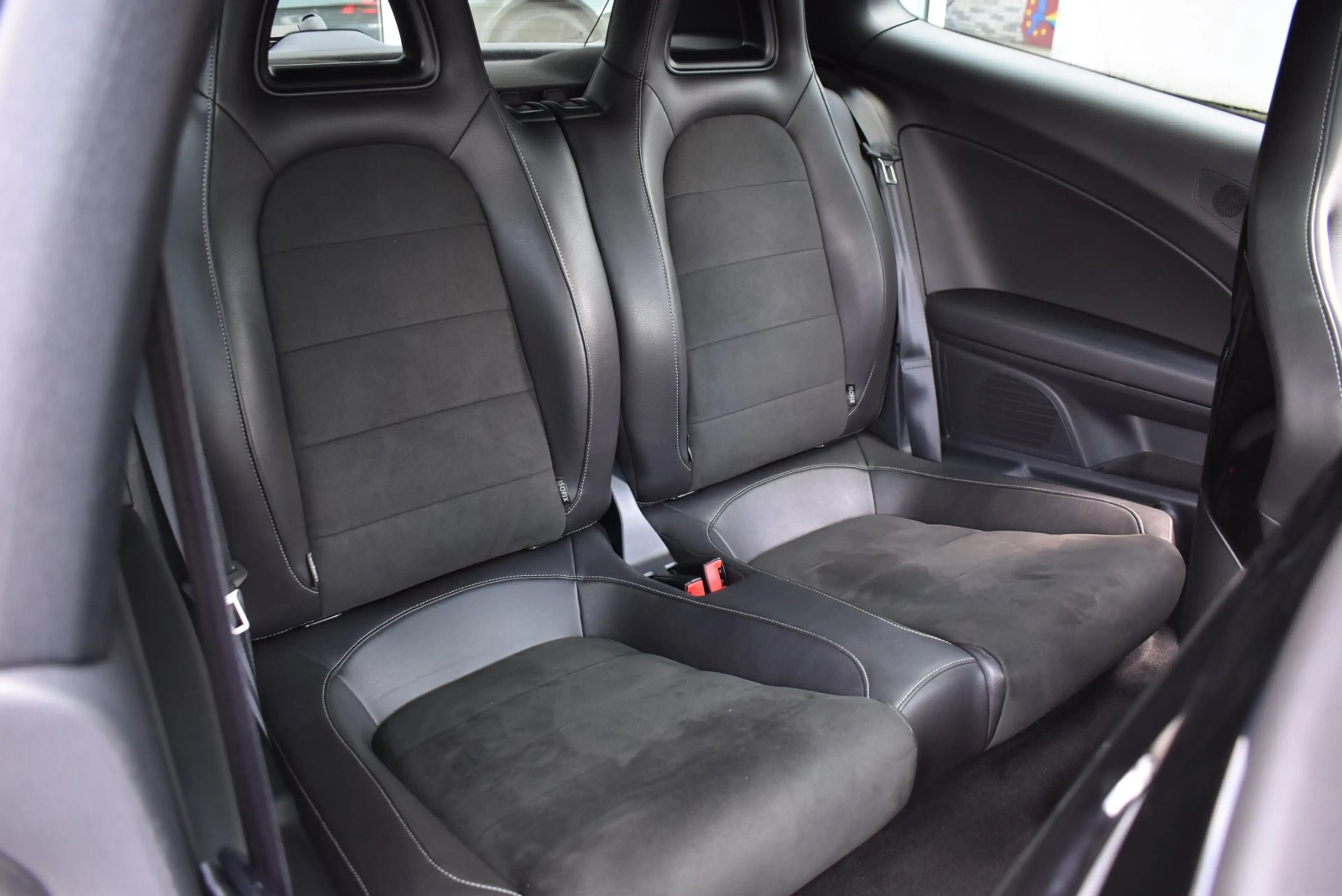 Volkswagen Scirocco 2.0 TSI R DSG Schalensitze Panodach Navi — photo 15