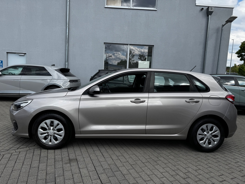 Hyundai i30 1.4 Select DynLicht Fernlichtass. PDC SpurH — photo 5