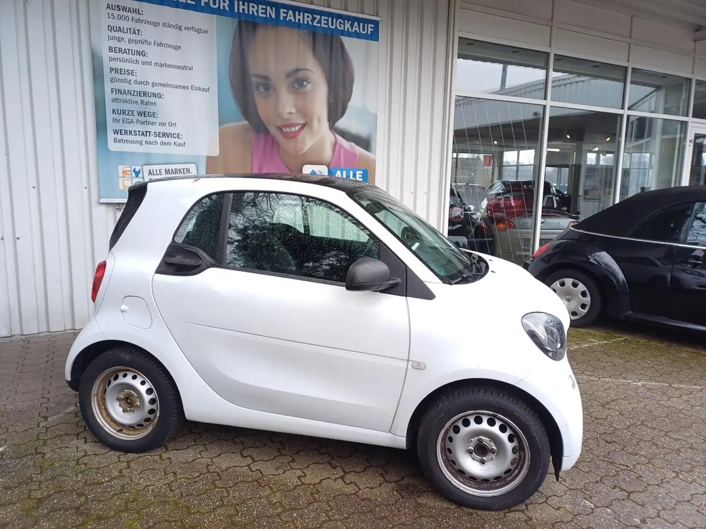 smart forTwo TWINAMIC*NAVI*SHZG*KLIMA*PANORAMA*COOL&MEDIA*ALLWE Bianco - 1