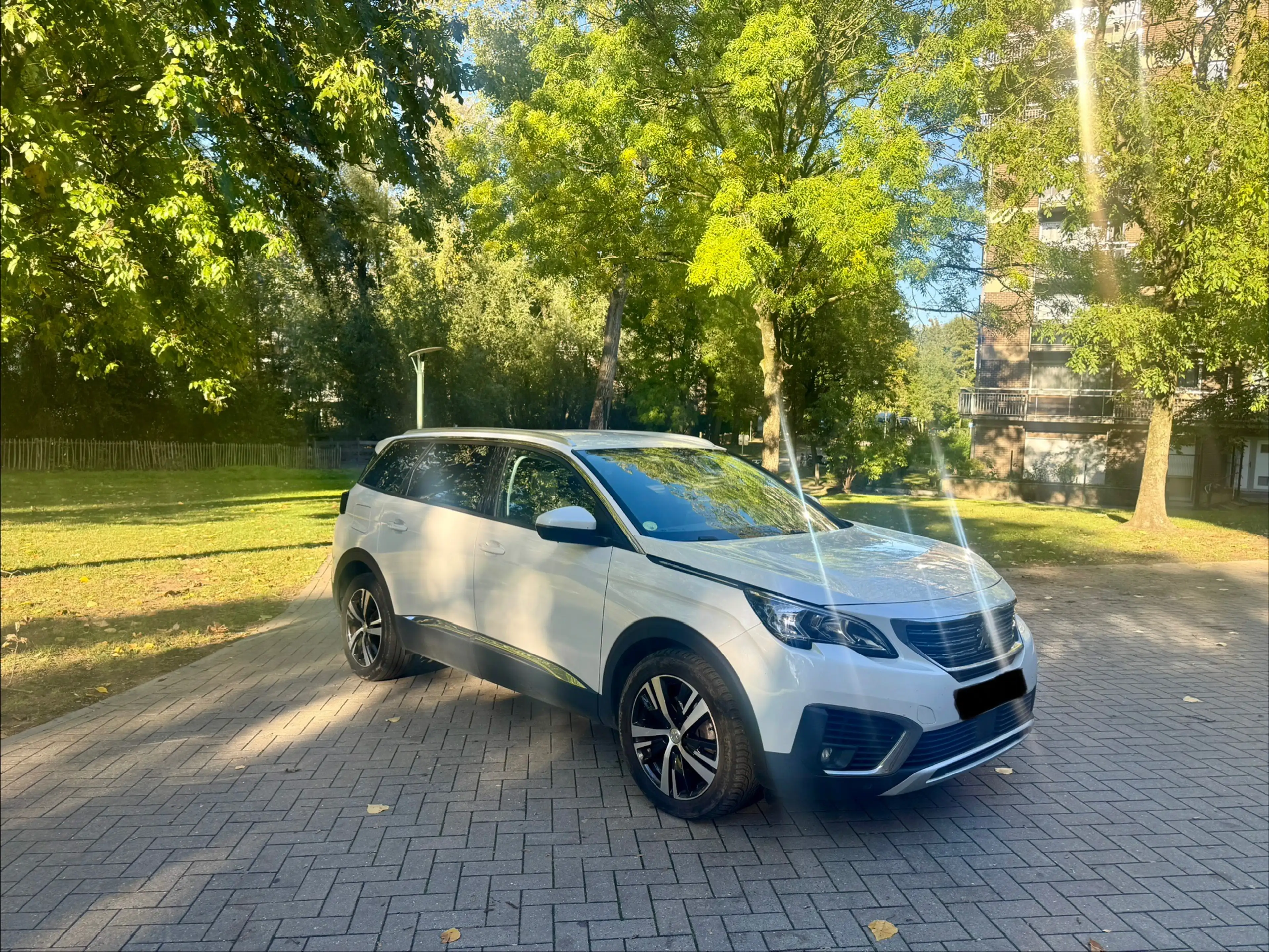 Peugeot 5008 5008 1.5 BlueHDi Active Pack — photo 3