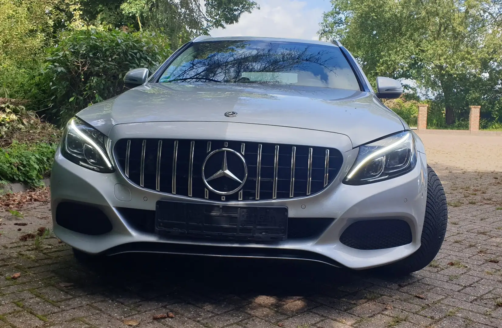 Mercedes-Benz C 250 d 4Matic T 9G-TRONIC Exclusive Silber - 1
