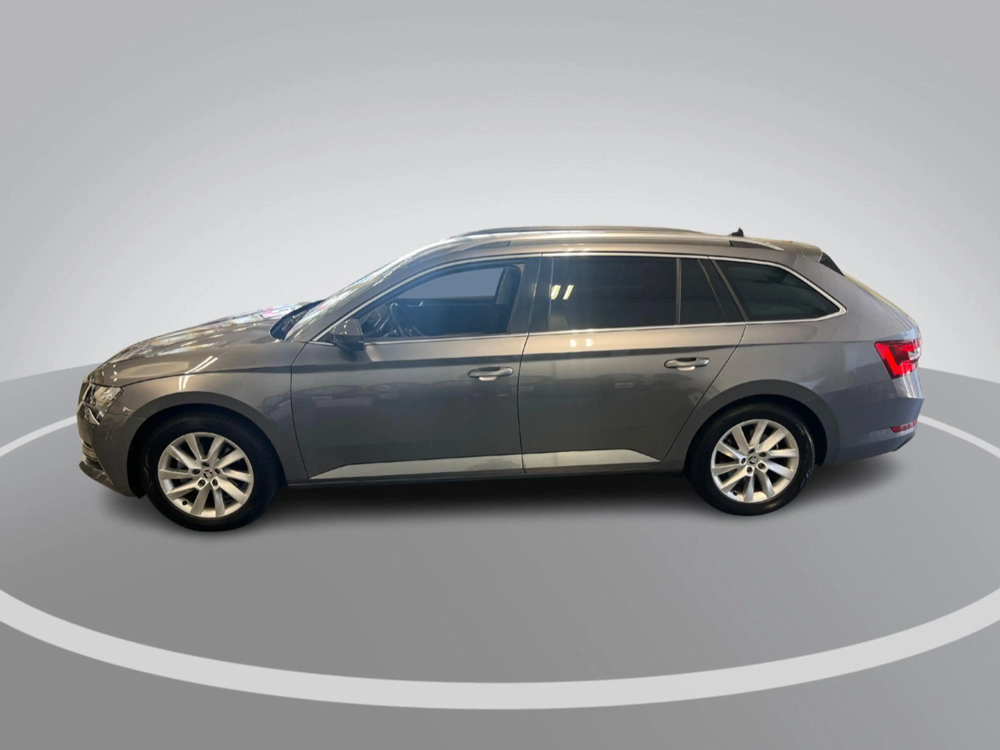 Skoda Superb Combi 1.4 TSI iV 218pk DSG Business Edition Plus · — photo 3