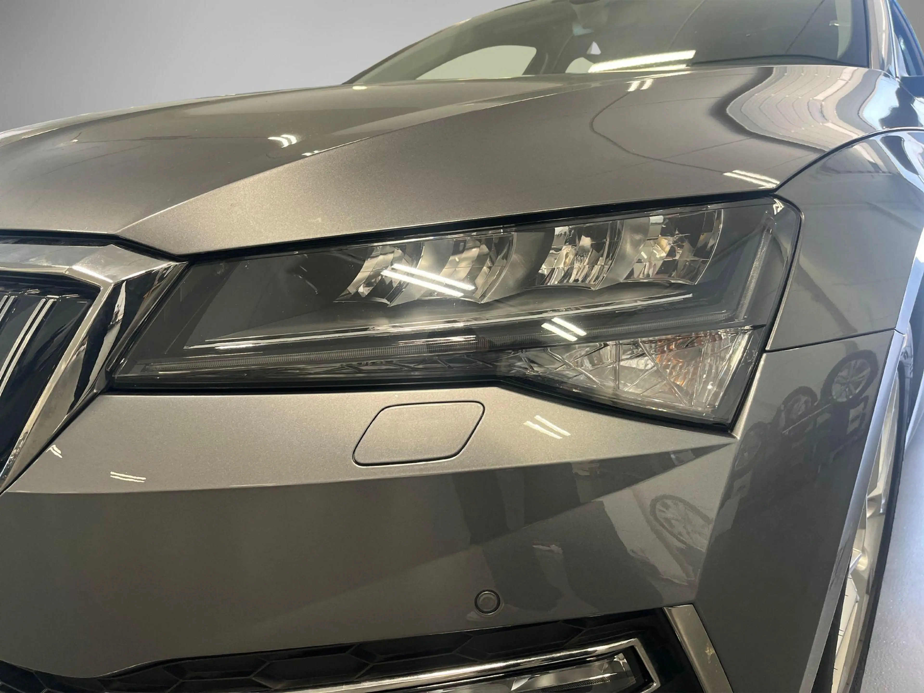 Skoda Superb Combi 1.4 TSI iV 218pk DSG Business Edition Plus · — photo 7