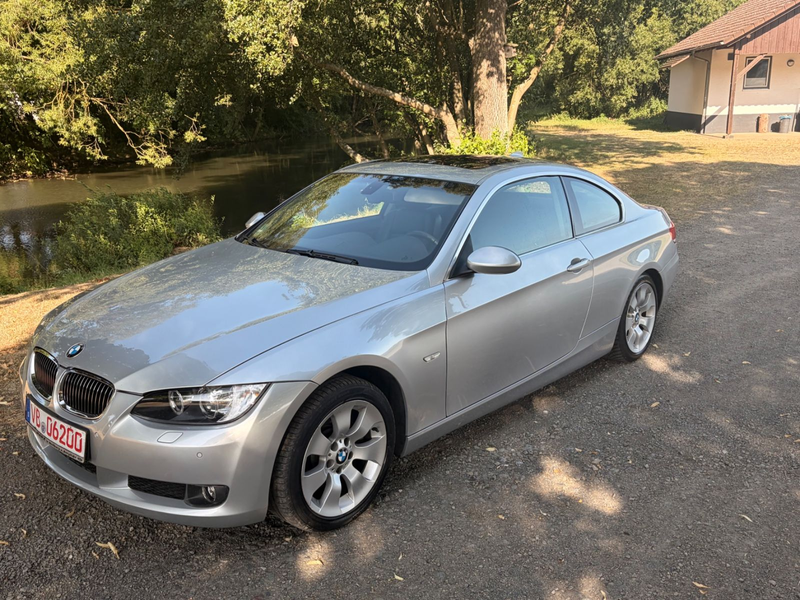 BMW 330 E92 Coupe 330 i 2Hd Rentner ORG 152Tkm N52