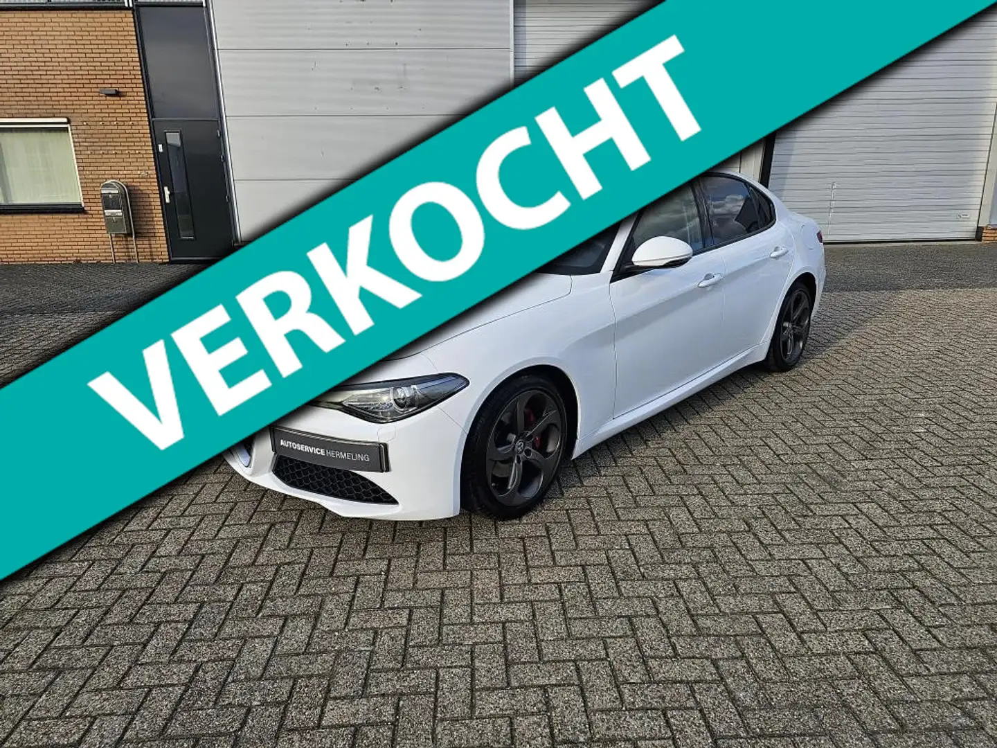 Alfa Romeo Giulia 2.2 Eco Business NL-auto NAP Lage KM Carplay Leer Bianco - 1