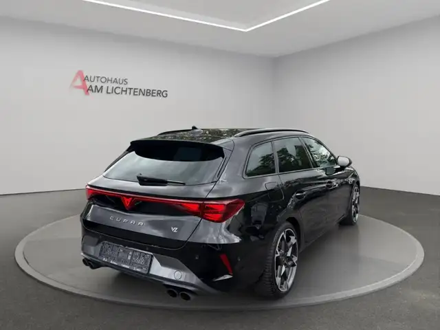 Cupra Leon view 4