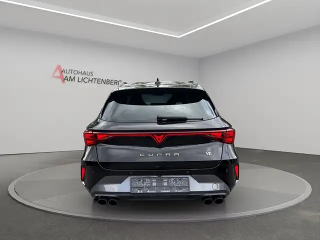 Cupra Leon view 5