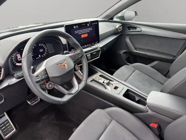 Cupra Leon view 8