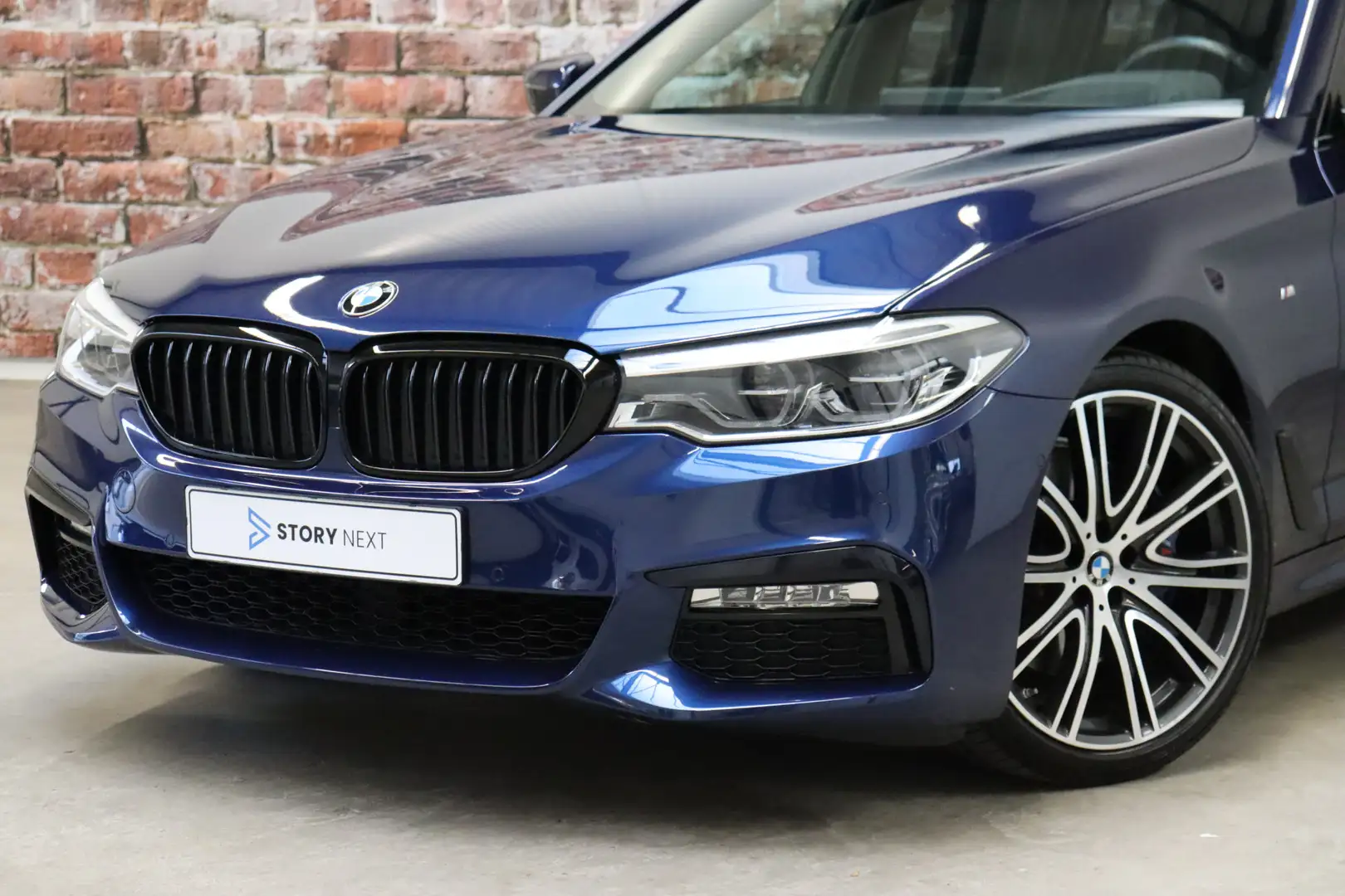 BMW 530 5 Serie Touring 530i High Executive M Sport Pakket Blauw - 2