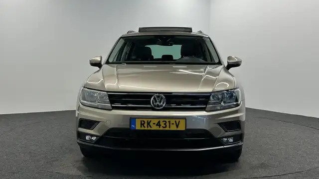 Volkswagen Tiguan view 5