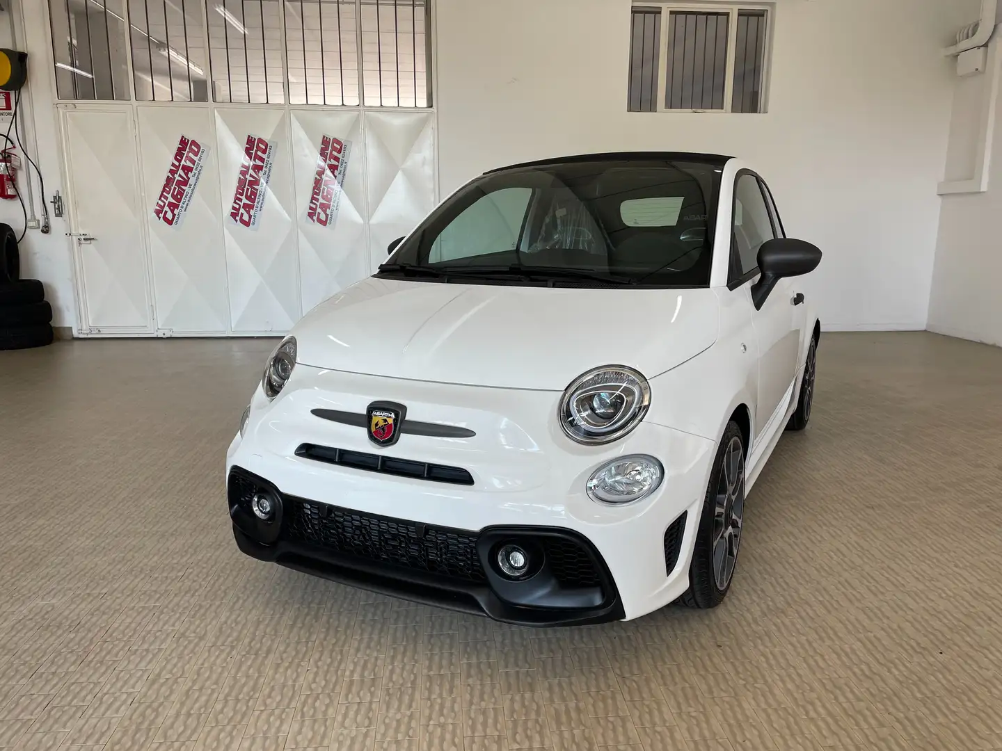 Abarth 595 Turismo 595C 1.4 Turismo 165cv Cabrio Km0 Pelle+Sensori Bianco - 1