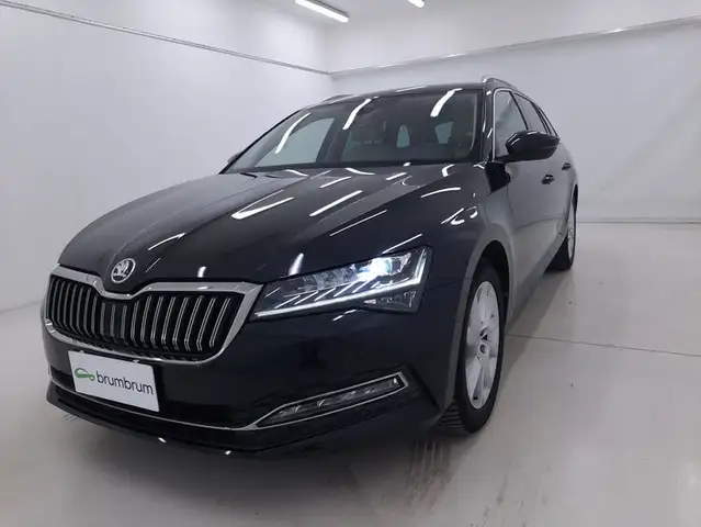 Skoda Superb view 9
