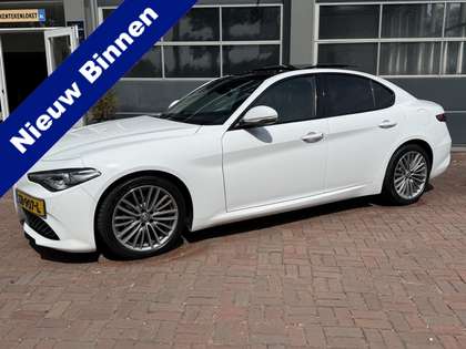 Alfa Romeo Giulia 2.0T Super Leer,Schuifdak,20Inch,Navi,Camera Bj 20