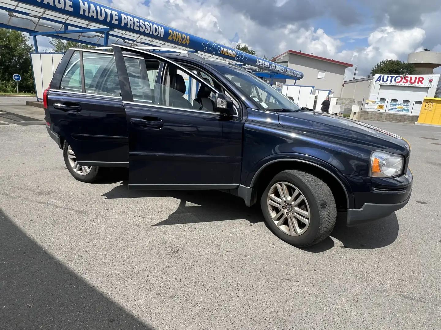 Volvo XC90 D5 Aut. Momentum - 1