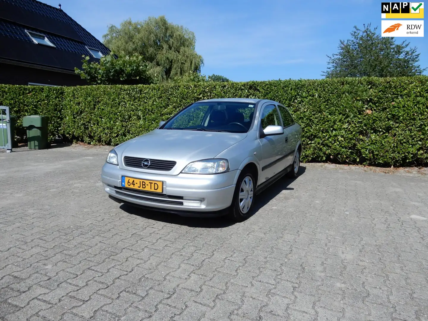 Opel Astra 1.6-16V Edition Gris - 1